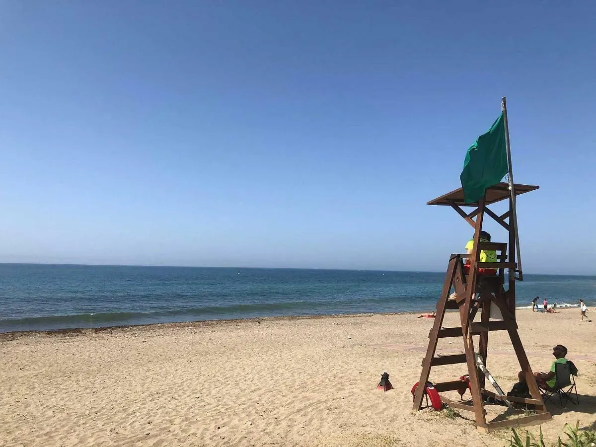 Bright Apartment 300M From The Beach Sitio de Calahonda